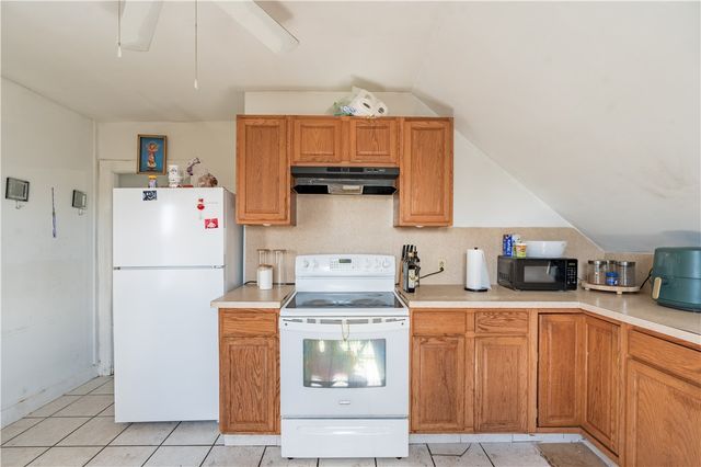 56 Oakland Avenue, Cranston, RI 02910