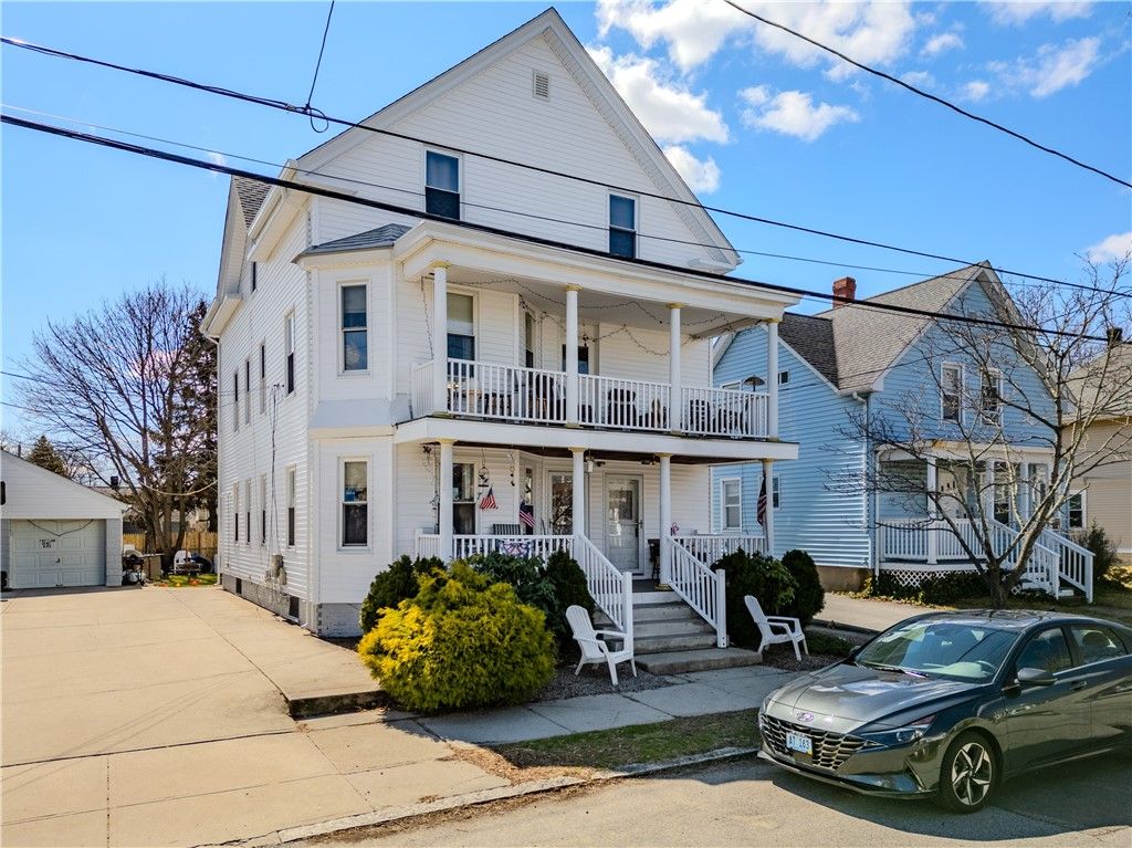 56 Oakland Avenue, Cranston, RI 02910