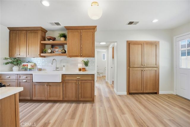 992 Park Avenue, Calimesa, CA 92320