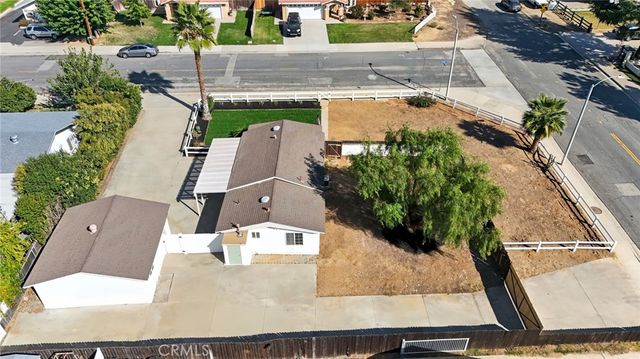 992 Park Avenue, Calimesa, CA 92320