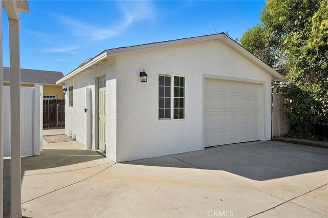 992 Park Avenue, Calimesa, CA 92320