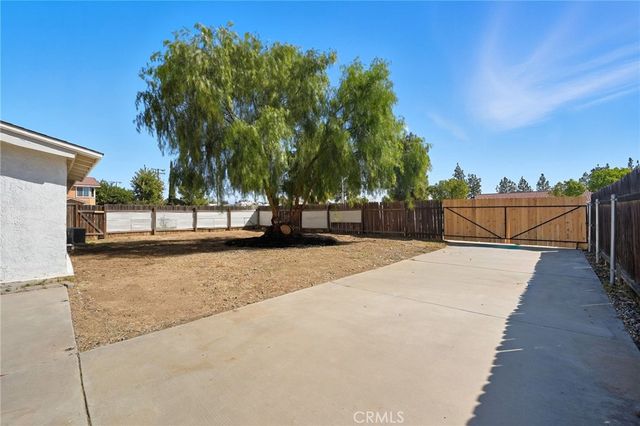 992 Park Avenue, Calimesa, CA 92320