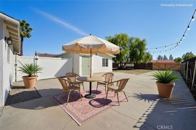 992 Park Avenue, Calimesa, CA 92320
