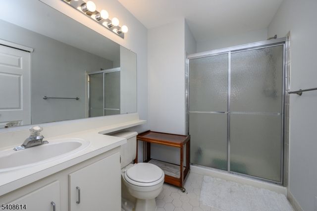 1514 Longley Ct, Branchburg Twp., NJ 08876