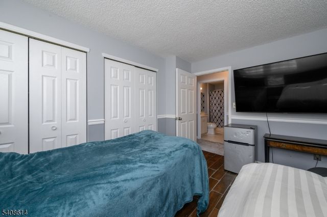 1514 Longley Ct, Branchburg Twp., NJ 08876
