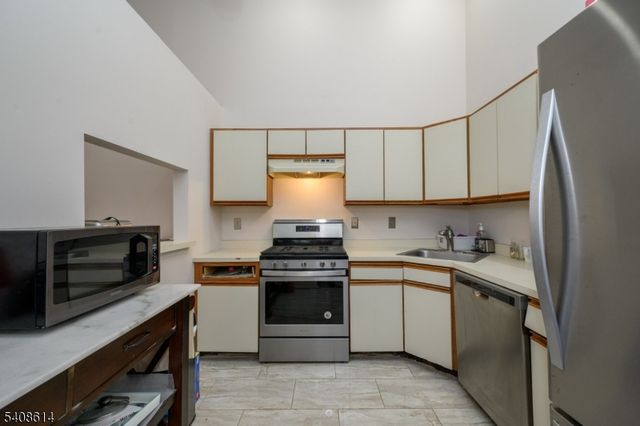 1514 Longley Ct, Branchburg Twp., NJ 08876