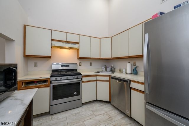 1514 Longley Ct, Branchburg Twp., NJ 08876