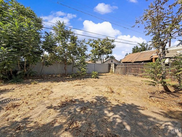 6705 Betty Street, Bakersfield, CA 93307