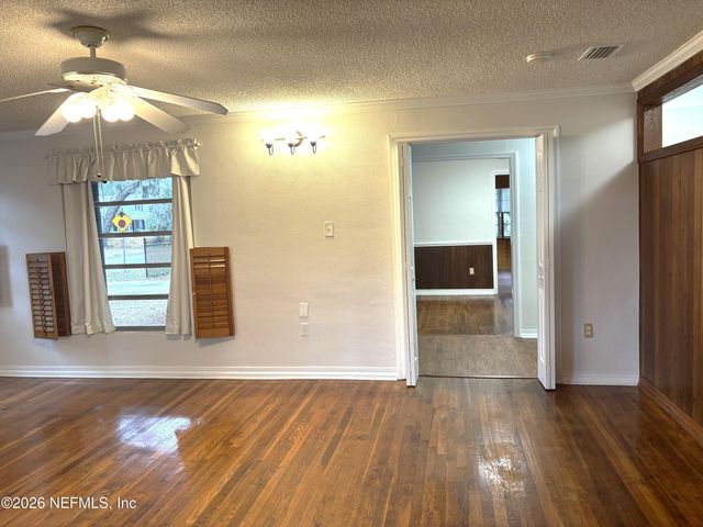 725 MYRTLE Avenue, Green Cove Springs, FL 32043