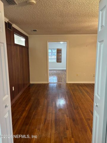 725 MYRTLE Avenue, Green Cove Springs, FL 32043