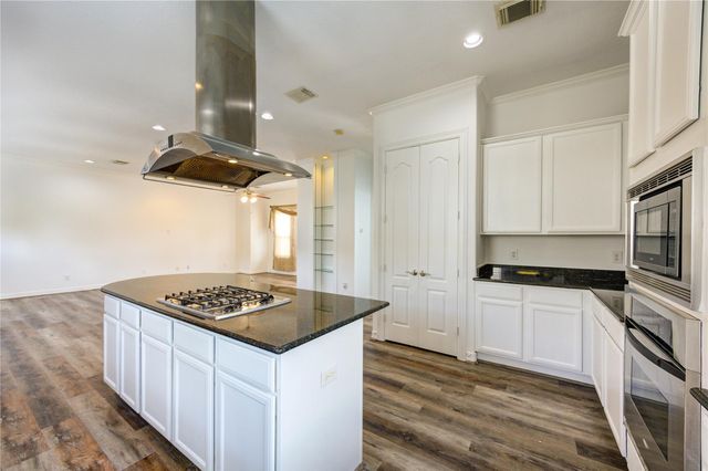 5701 Kiam Street A, Houston, TX 77007