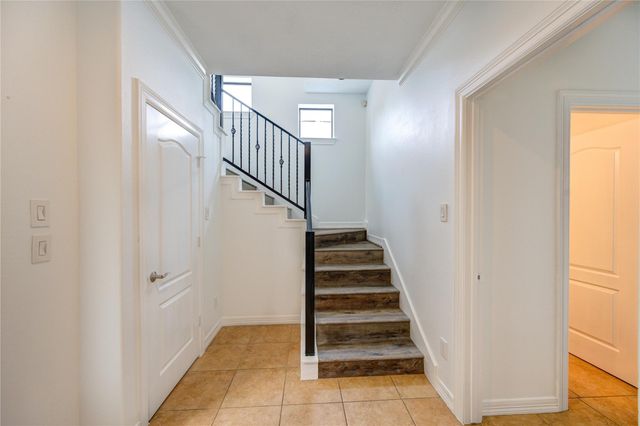 5701 Kiam Street A, Houston, TX 77007