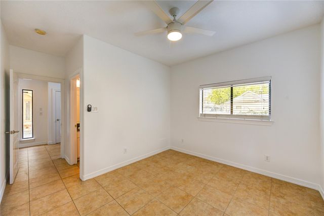 5701 Kiam Street A, Houston, TX 77007