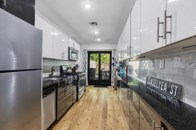 111 MADISON Street, New York City, NY 11216