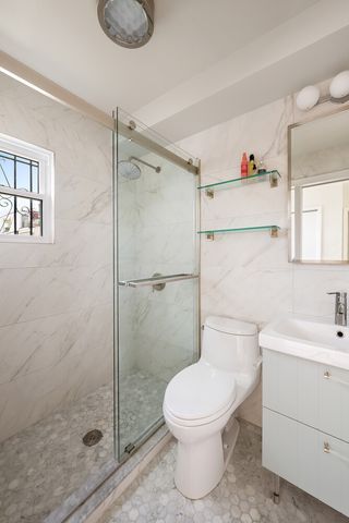 111 MADISON Street, New York City, NY 11216
