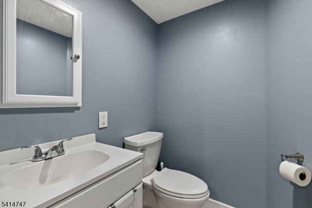 19 Adams St, Belvidere Twp., NJ 07823