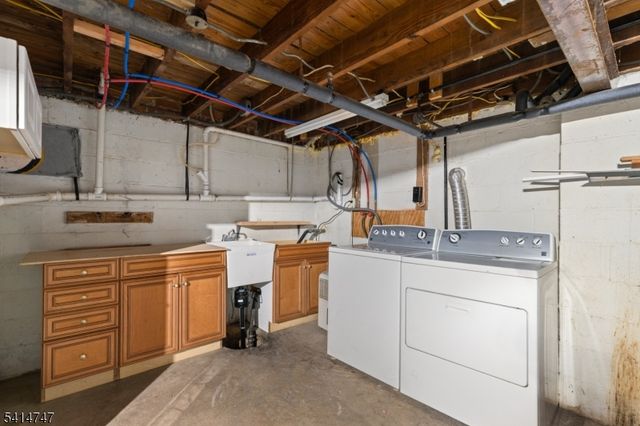 19 Adams St, Belvidere Twp., NJ 07823