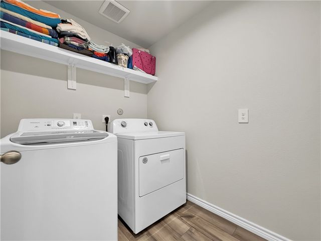 2301 Soothing St, Corpus Christi, TX 78418