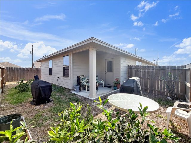 2301 Soothing St, Corpus Christi, TX 78418