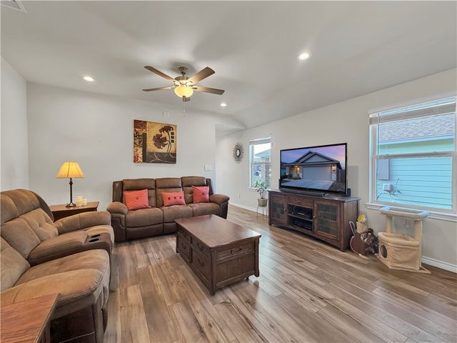 2301 Soothing St, Corpus Christi, TX 78418