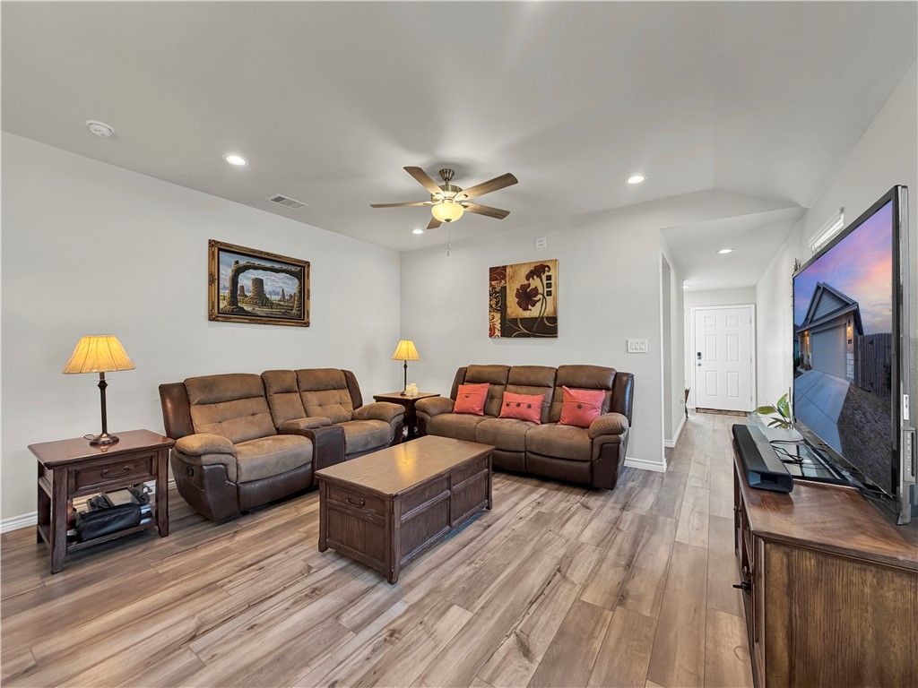 2301 Soothing St, Corpus Christi, TX 78418 — photo 4