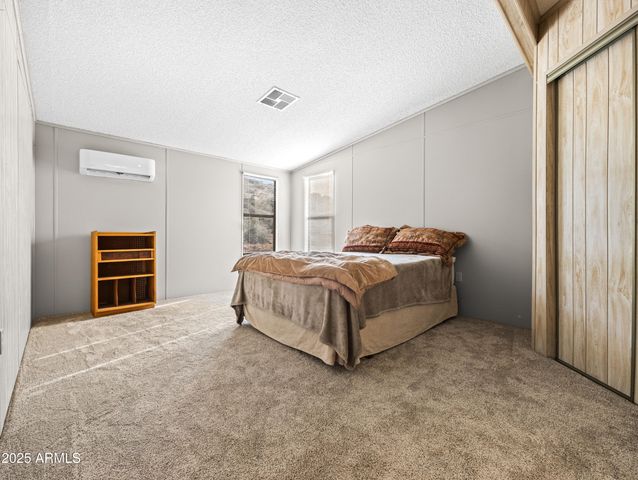 18278 S Henley Avenue, Peeples Valley, AZ 86332