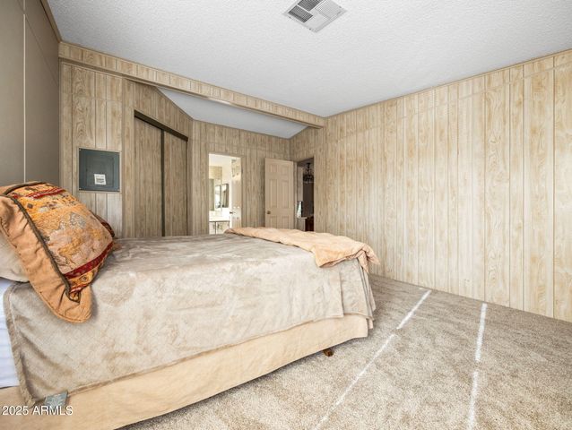 18278 S Henley Avenue, Peeples Valley, AZ 86332