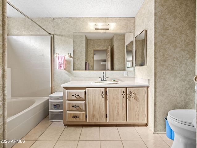 18278 S Henley Avenue, Peeples Valley, AZ 86332