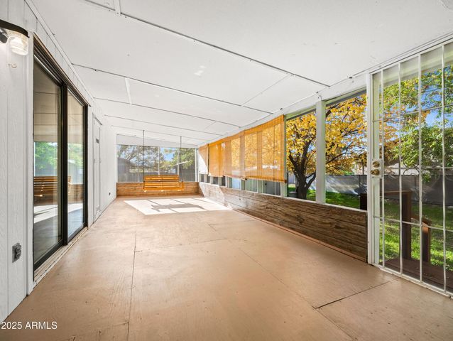 18278 S Henley Avenue, Peeples Valley, AZ 86332