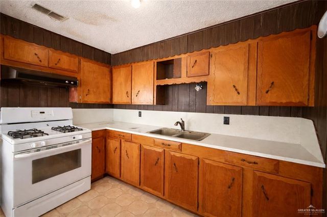 65 Anthony Court, Brownsville, TX 78521