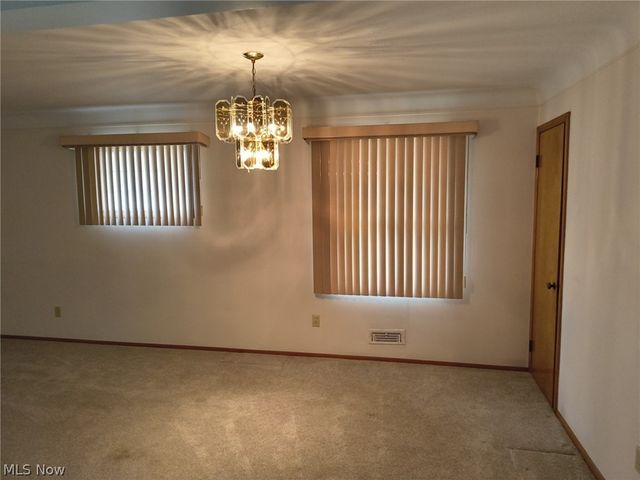 11531 Barrington Boulevard, Parma Heights, OH 44130