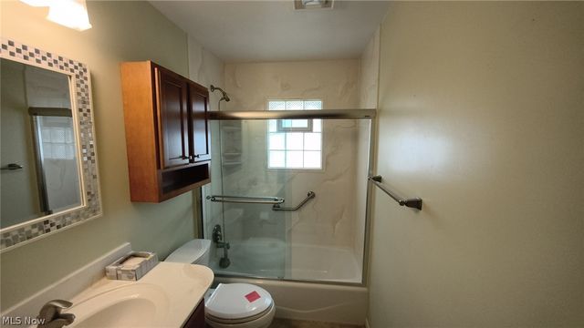 11531 Barrington Boulevard, Parma Heights, OH 44130