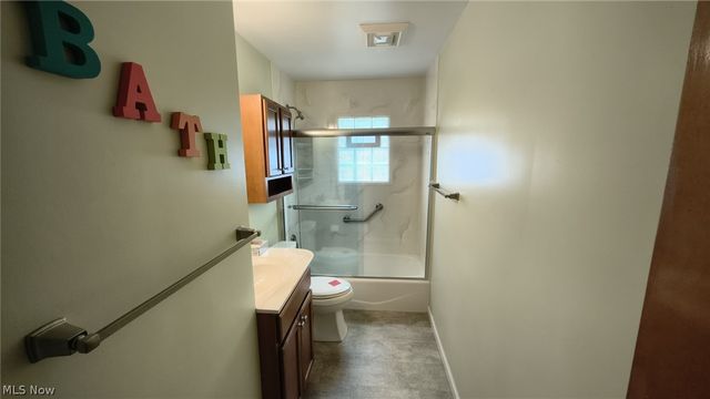 11531 Barrington Boulevard, Parma Heights, OH 44130