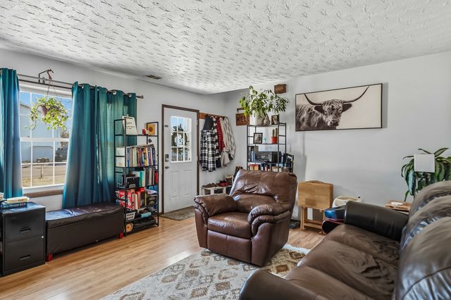 313 5th Street, Colona, IL 61241