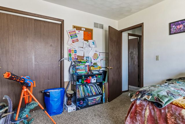 313 5th Street, Colona, IL 61241