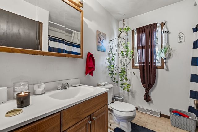 313 5th Street, Colona, IL 61241