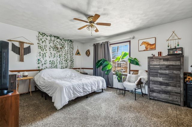 313 5th Street, Colona, IL 61241