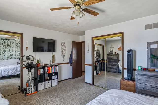 313 5th Street, Colona, IL 61241