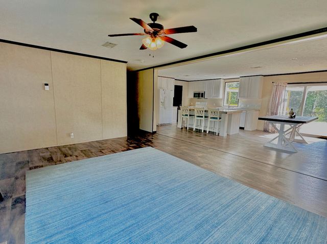 61 Kings Court, Defuniak Springs, FL 32433