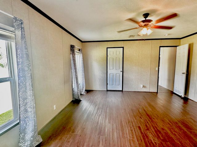 61 Kings Court, Defuniak Springs, FL 32433