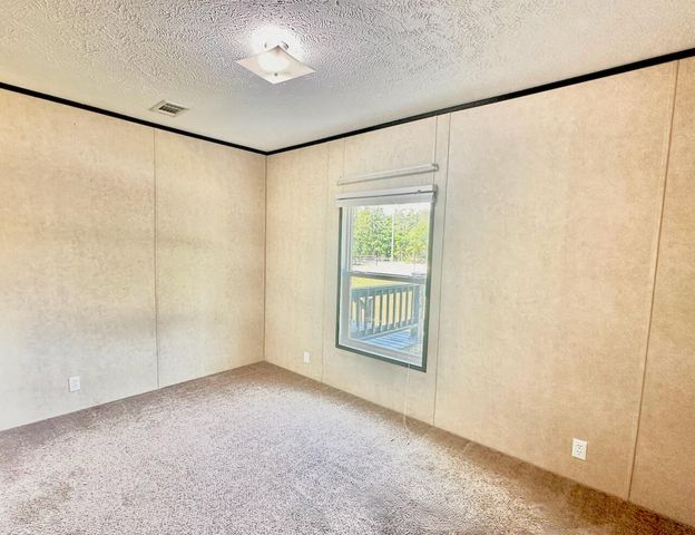 61 Kings Court, Defuniak Springs, FL 32433