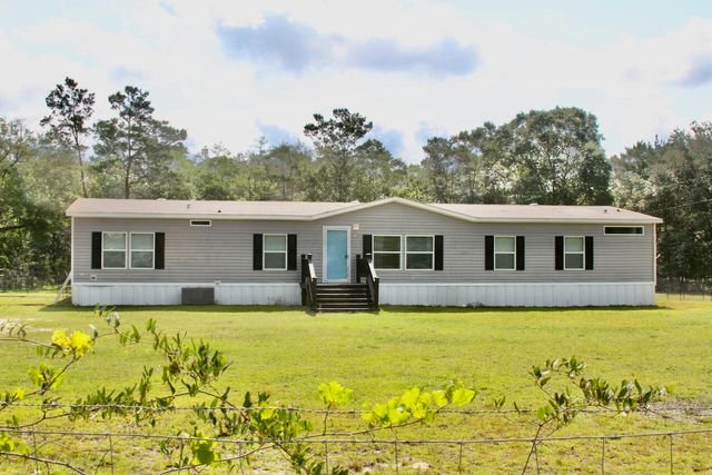 61 Kings Court, Defuniak Springs, FL 32433