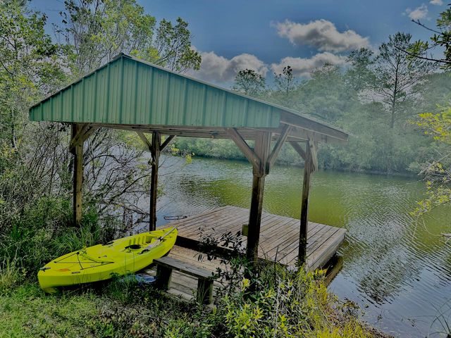 61 Kings Court, Defuniak Springs, FL 32433