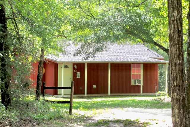 61 Kings Court, Defuniak Springs, FL 32433