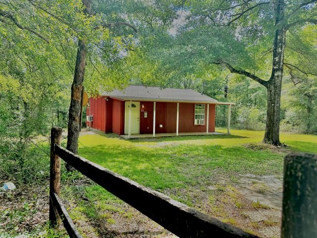 61 Kings Court, Defuniak Springs, FL 32433