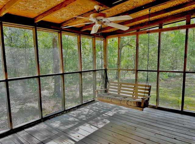 61 Kings Court, Defuniak Springs, FL 32433
