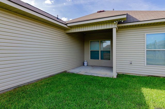 42501 Pebblestone Dr, Prairieville, LA 70769
