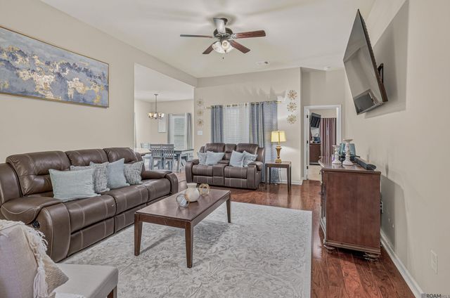 42501 Pebblestone Dr, Prairieville, LA 70769