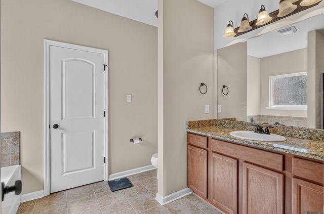 42501 Pebblestone Dr, Prairieville, LA 70769