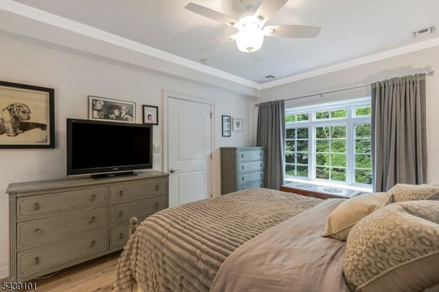 10 Schmidt Cir, Watchung Boro, NJ 07069